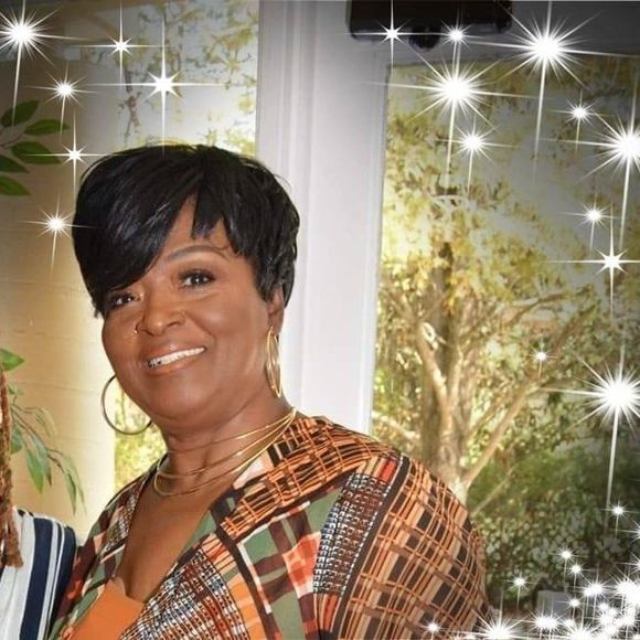 Meet your Posher, Joyce - Picture 1 of 1